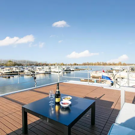 Lymaris Holiday home *