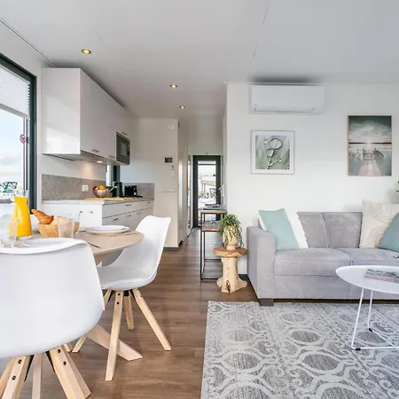 Lymaris Holiday home